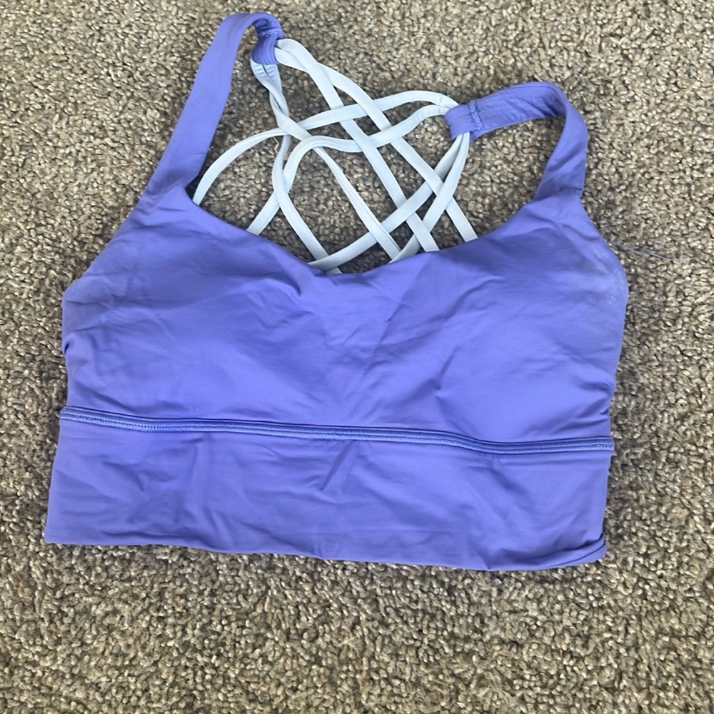 Lululemon sports bra